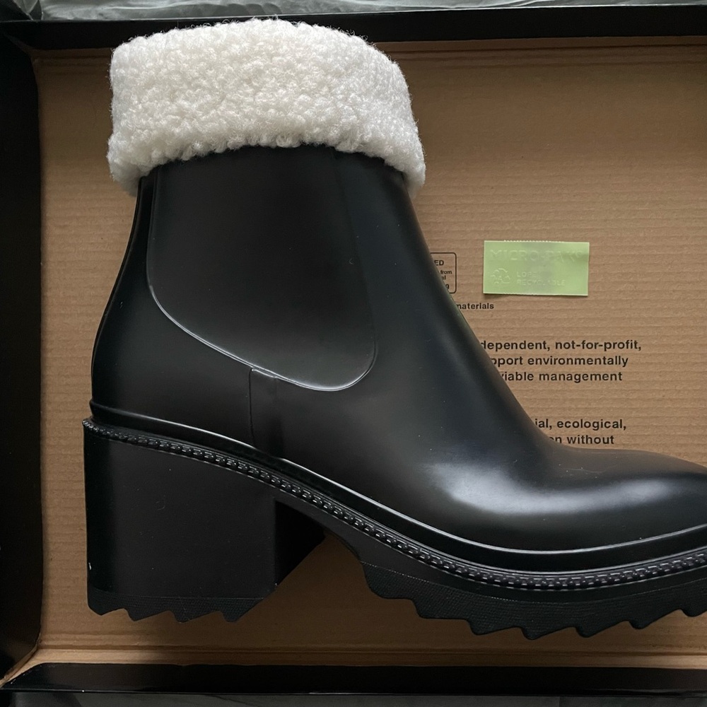 INC Eadin Womens Faux Fur Lined Faux Fur Trim Rain Boot. 10 M - Picture 3 of 5